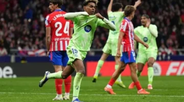 شاهد مجانًا.. خطوات تنزيل تطبيق ثمانية لمتابعة برشلونة وأتلتيك بلباو